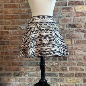 Black and Cream Banana Republic Skirt size 8
